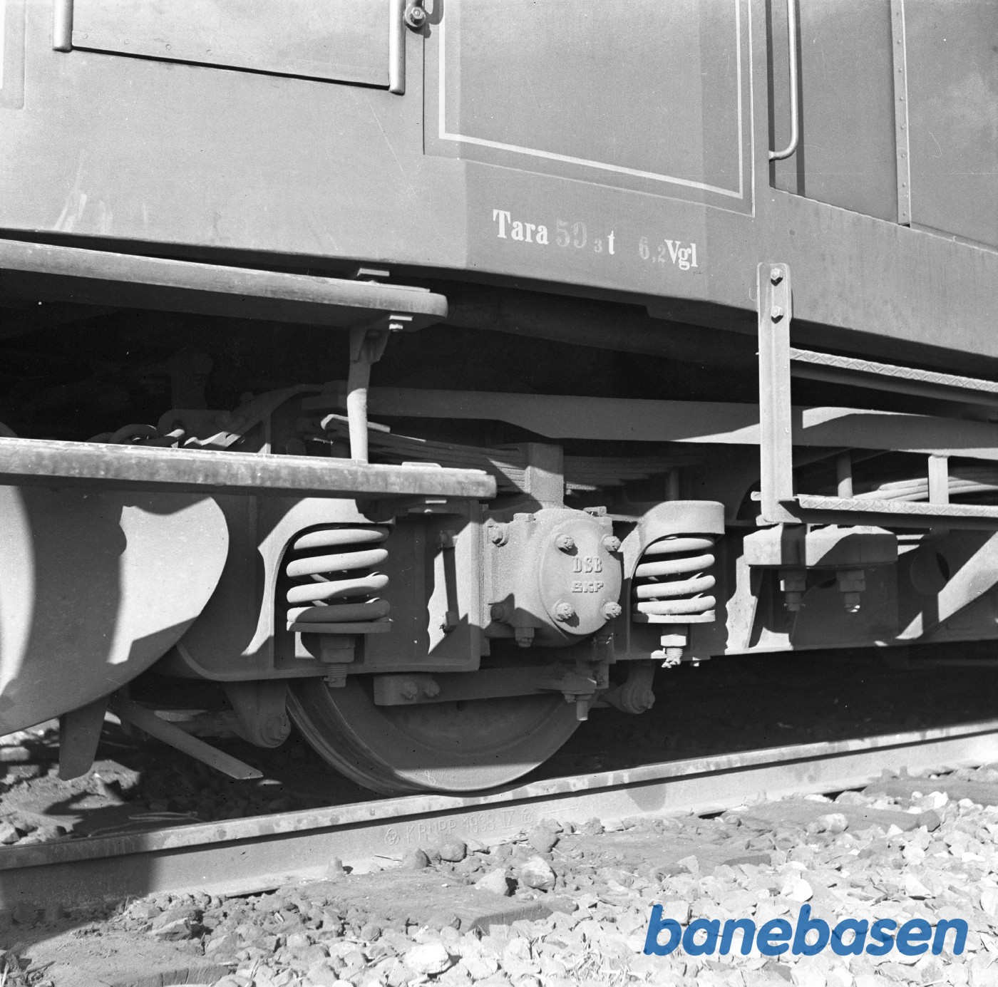Motorvogn MO 593. Bogiedetaljer Motorvogn MO 593. Bogiedetaljer