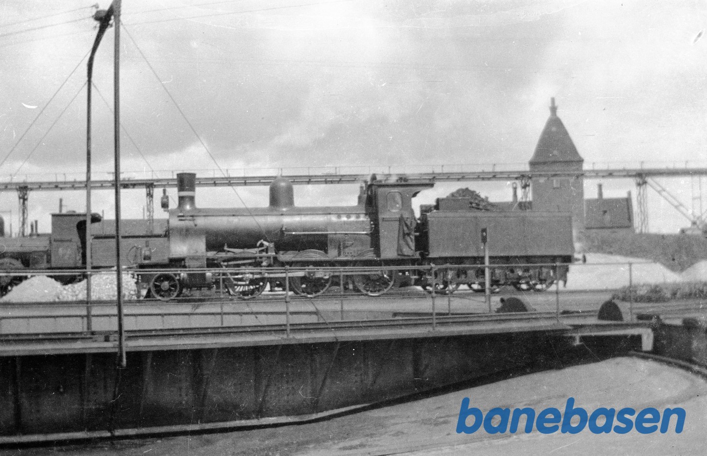 Damplokomotiv D 823 ved Maskindepotet på København GB Damplokomotiv D 823 ved Maskindepotet på København GB