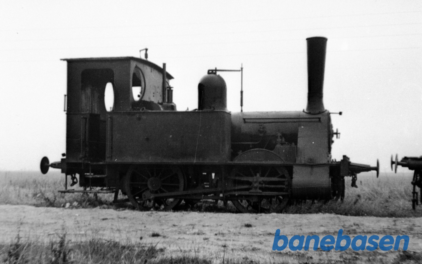 Damplokomotiv. Ex DSB N 100 i Klåbygård mergelleje Damplokomotiv. Ex DSB N 100 i Klåbygård mergelleje