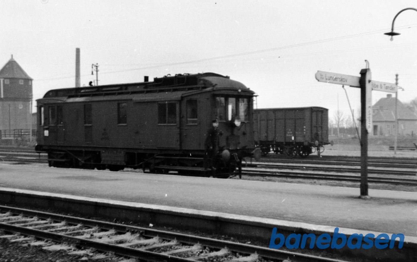 Motorlokomotiv MT 106 på Bramminge station Motorlokomotiv MT 106 på Bramminge station