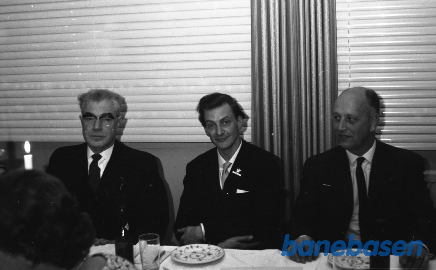 Morop jubilæumskonference. Selskabelighed. Generaldirektøren til stede Morop jubilæumskonference. Selskabelighed. Generaldirektøren til stede