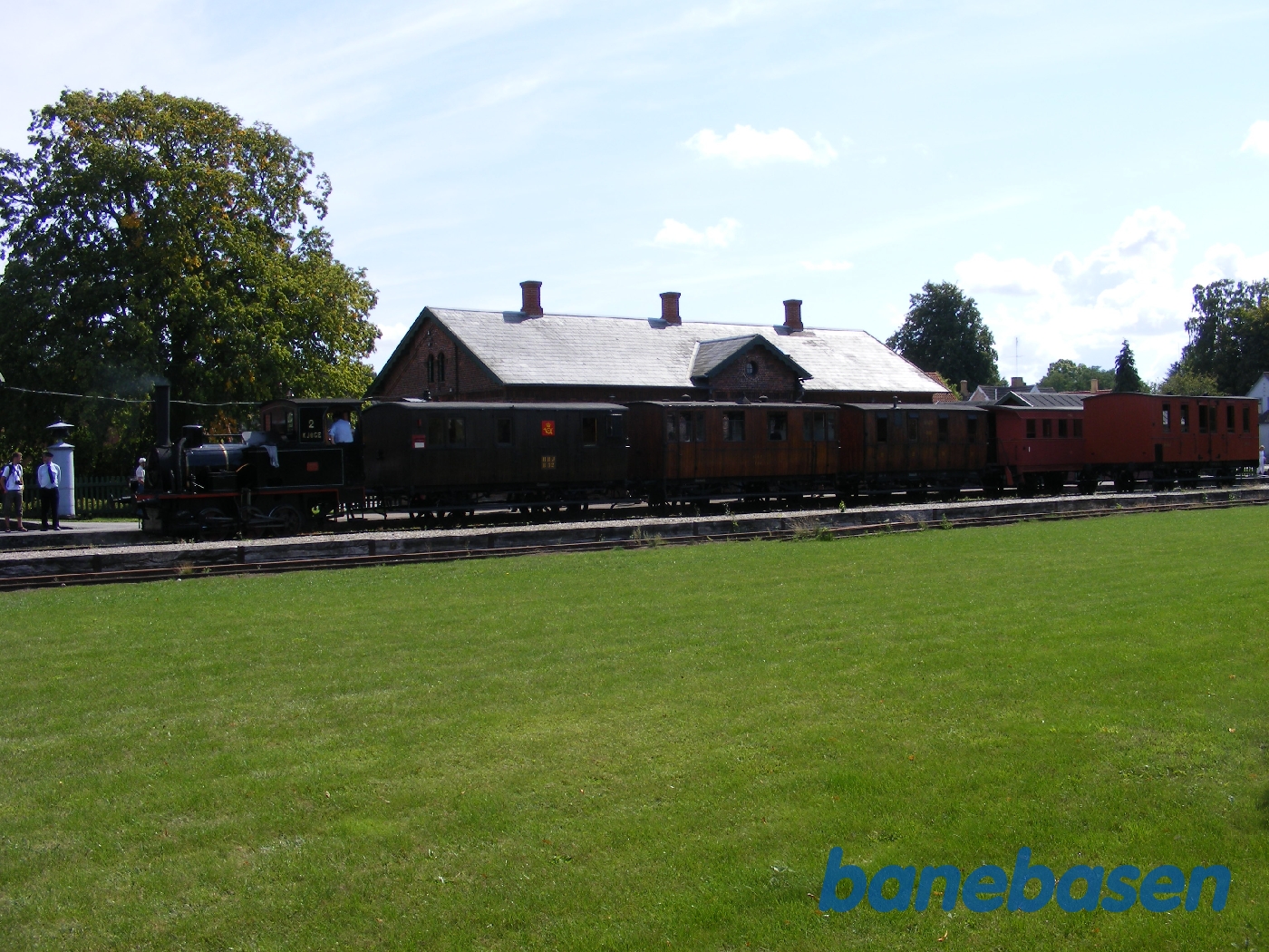 Billeder fra Museumsbanen. Bandholm station med tog Billeder fra Museumsbanen. Bandholm station med tog