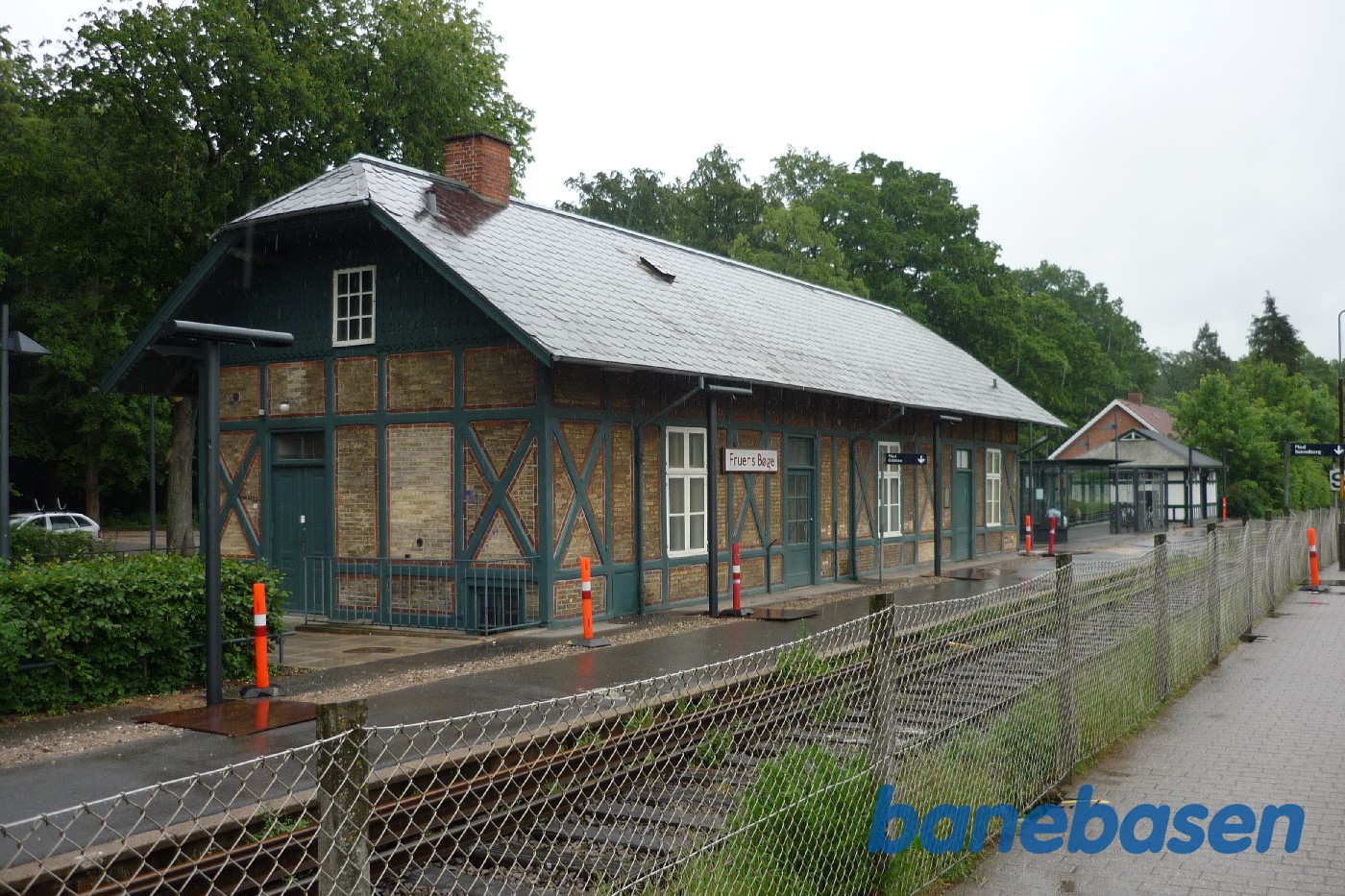 Fruens Bøge station Fruens Bøge station