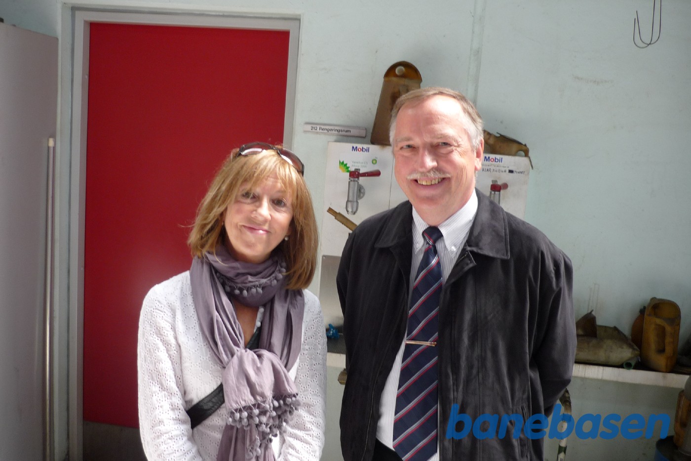 Præsentation af de nye Lint tog i Haarlev. 2 personer Præsentation af de nye Lint tog i Haarlev. 2 personer