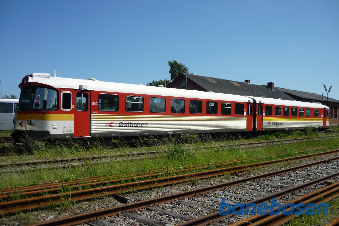 Præsentation af de nye Lint tog. De gamle y tog på sidesporene Præsentation af de nye Lint tog. De gamle y tog på sidesporene