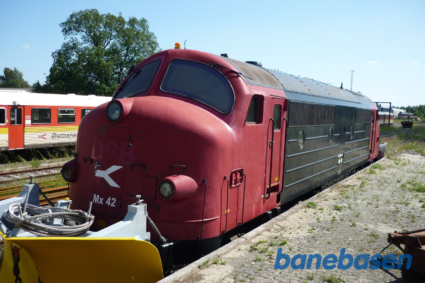 Præsentation af de nye Lint tog. Mx 42 på Haarlev station Præsentation af de nye Lint tog. Mx 42 på Haarlev station