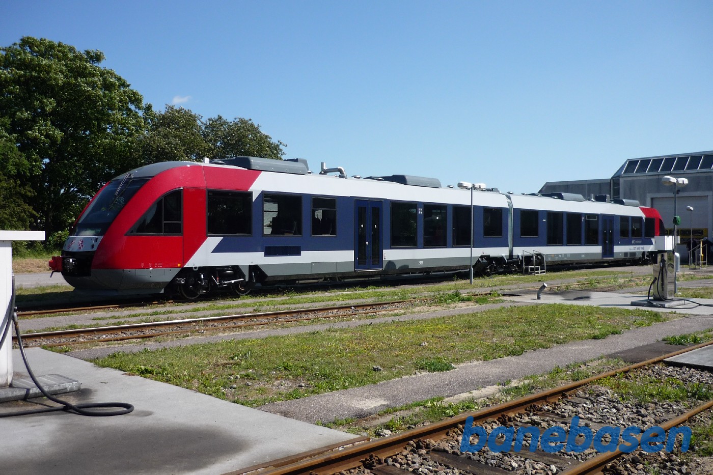 Præsentation af de nye Lint tog. Lint tog foran værkstedet Præsentation af de nye Lint tog. Lint tog foran værkstedet