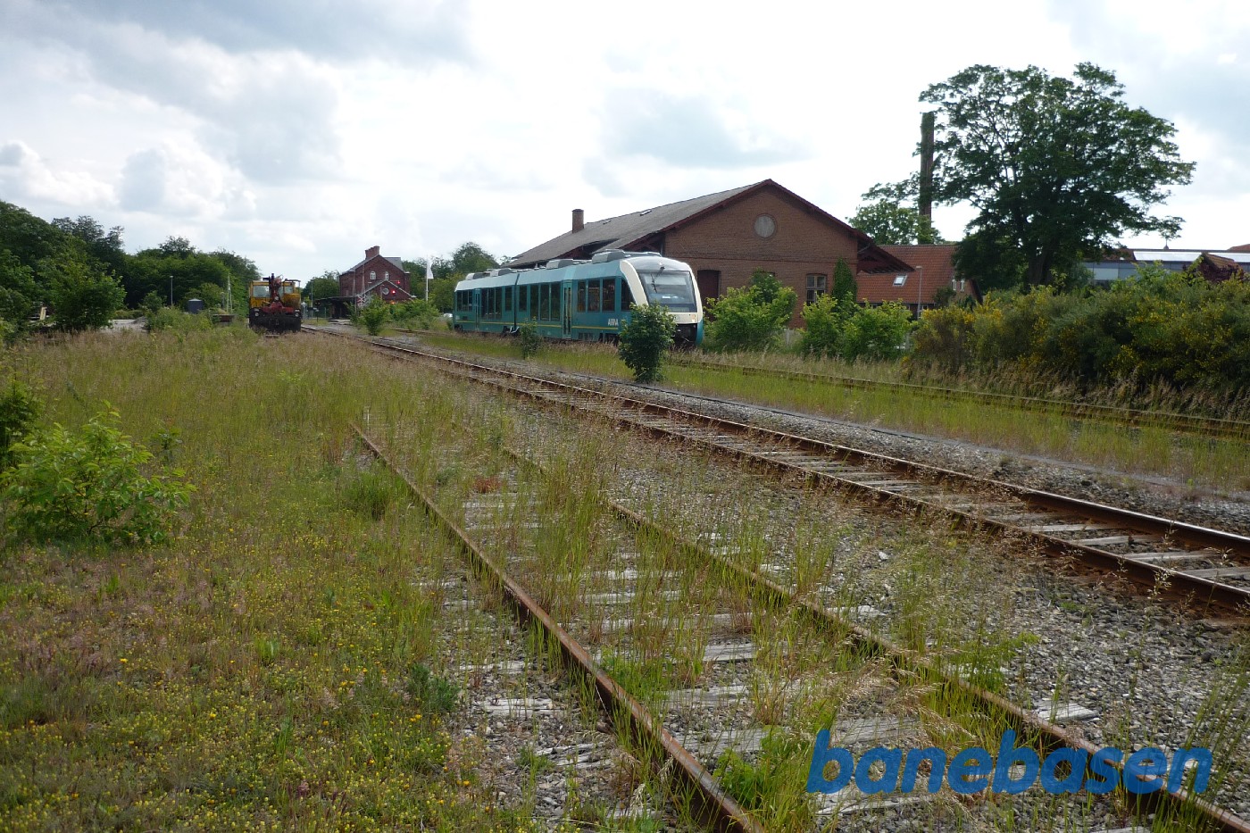 Arriva togsæt på vej ind på stationen i Ribe Arriva togsæt på vej ind på stationen i Ribe