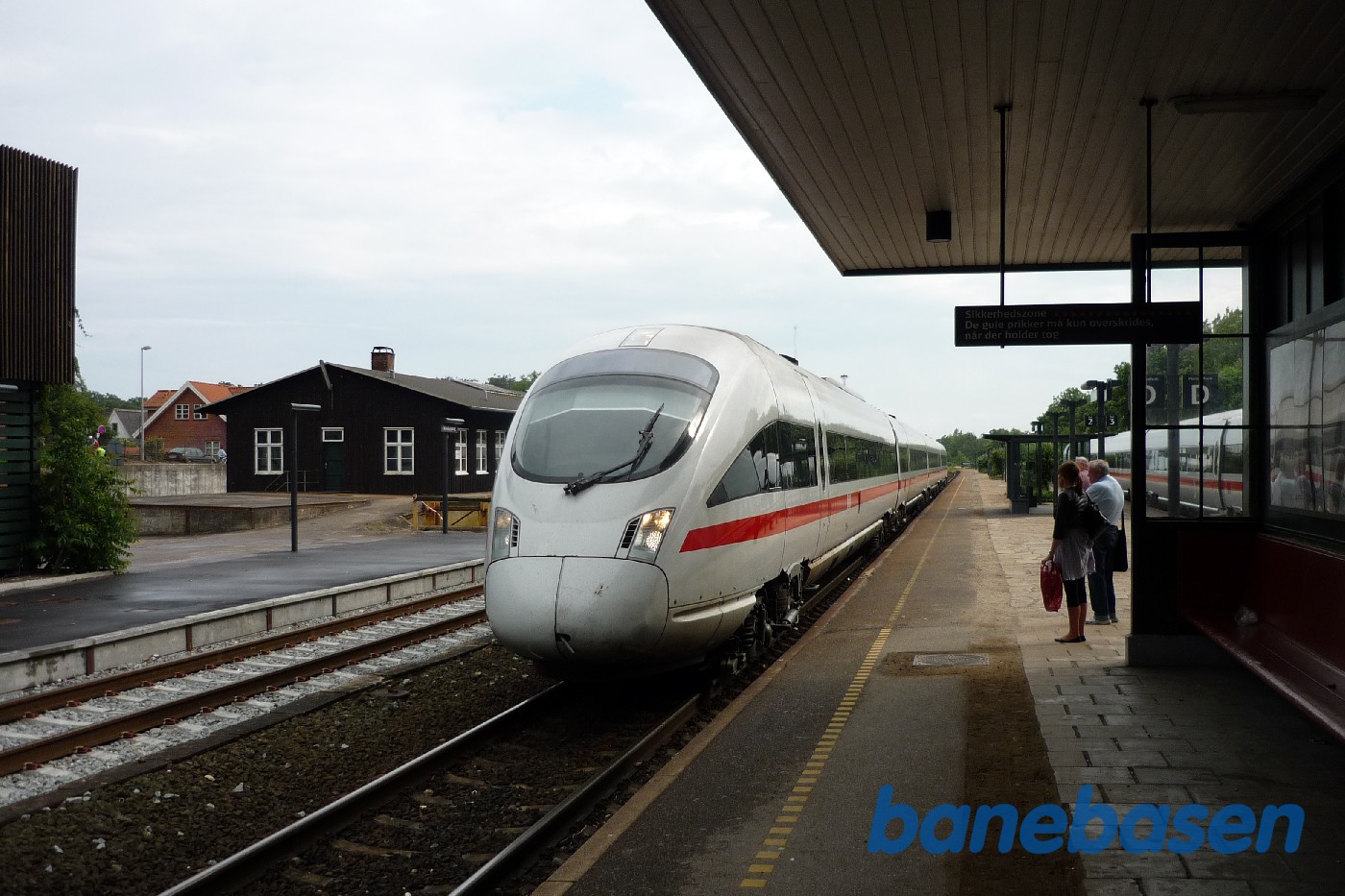 Vordingborg station. ICE tog Vordingborg station. ICE tog