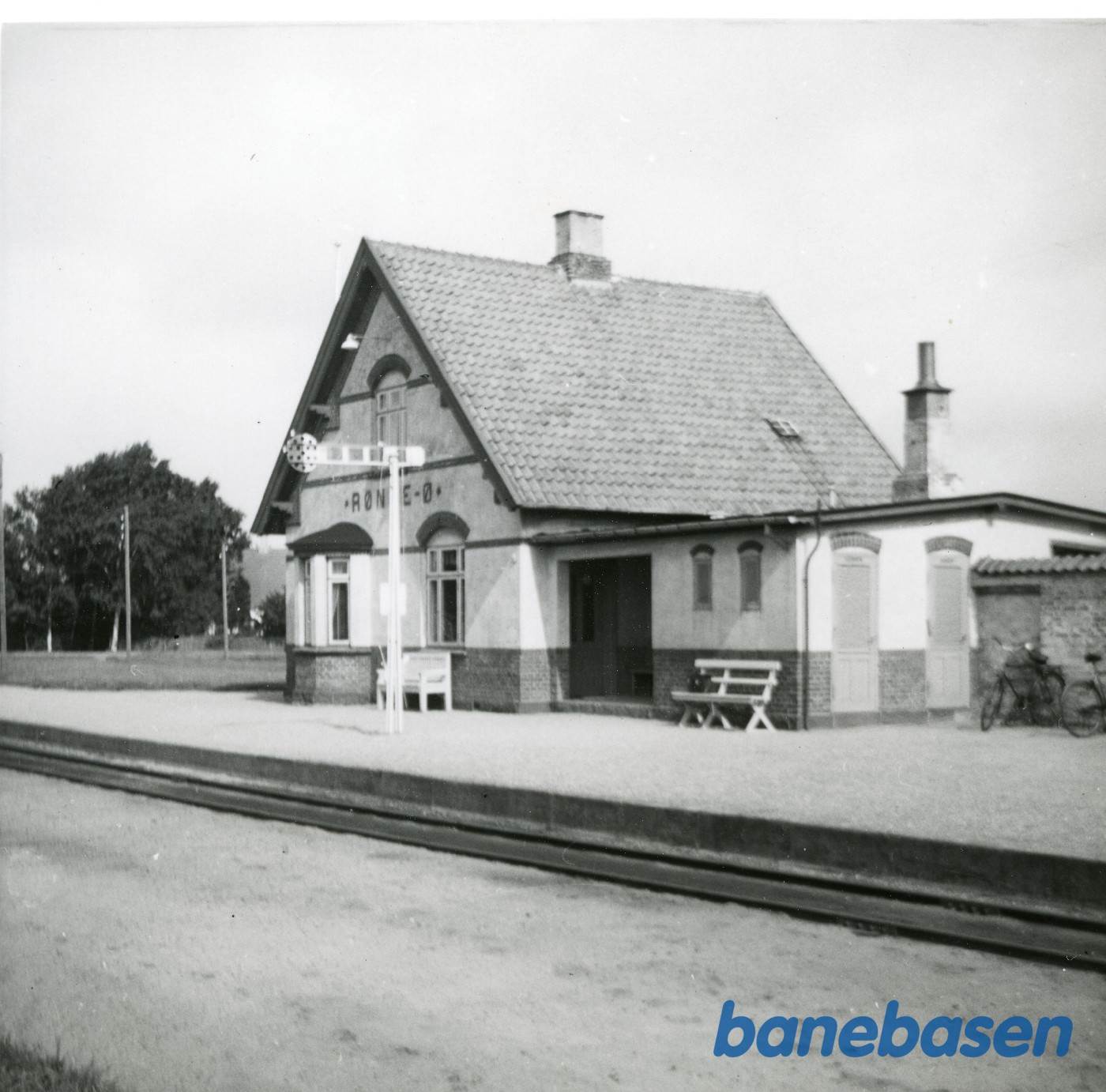 Rønne Ø. Perronsiden Rønne Ø. Perronsiden