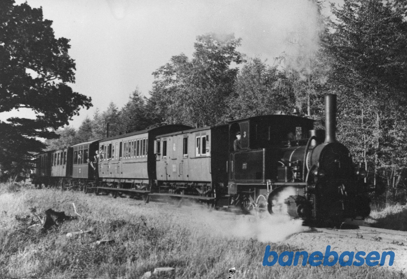 ØSJS nr. 3 med veterantog mellem Maribo og Bandholm ØSJS nr. 3 med veterantog mellem Maribo og Bandholm