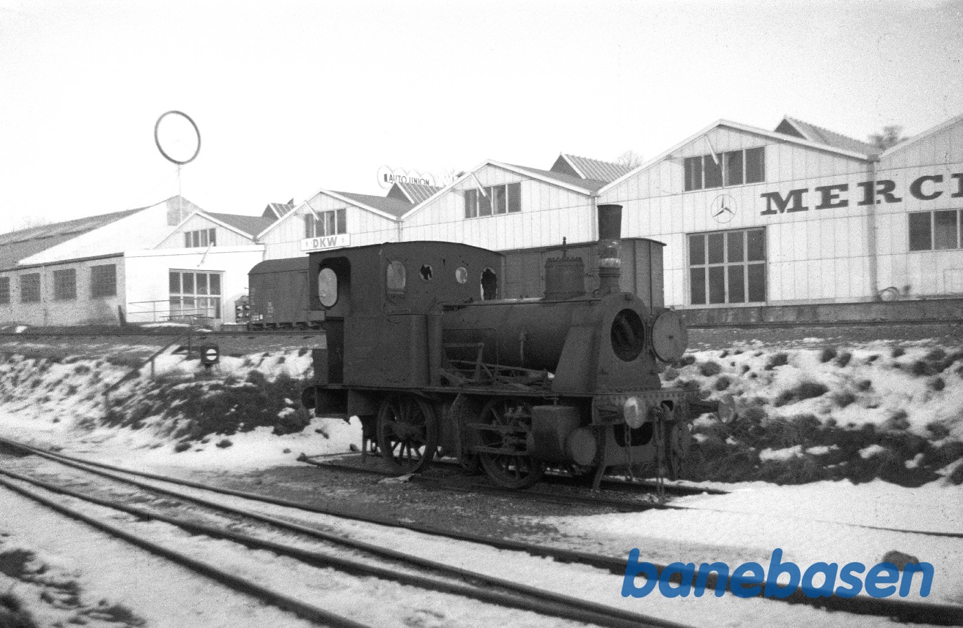 Hillerød station med LJ 23 Hillerød station med LJ 23