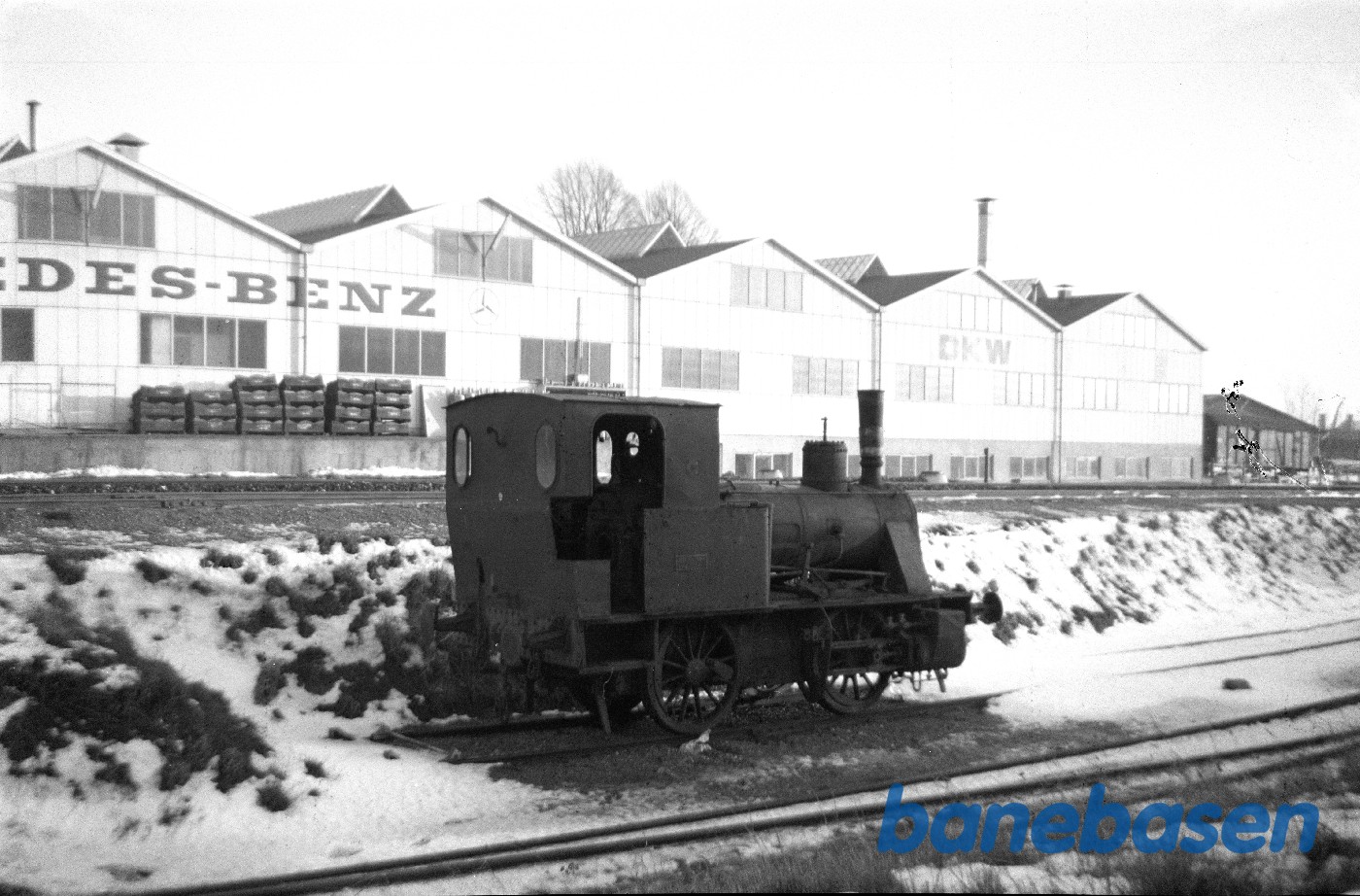 Hillerød station med LJ 23 Hillerød station med LJ 23