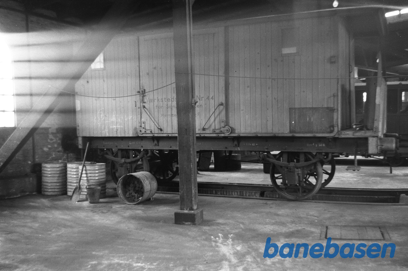 DSB værkstedsvogn nr 44 i remisen DSB værkstedsvogn nr 44 i remisen