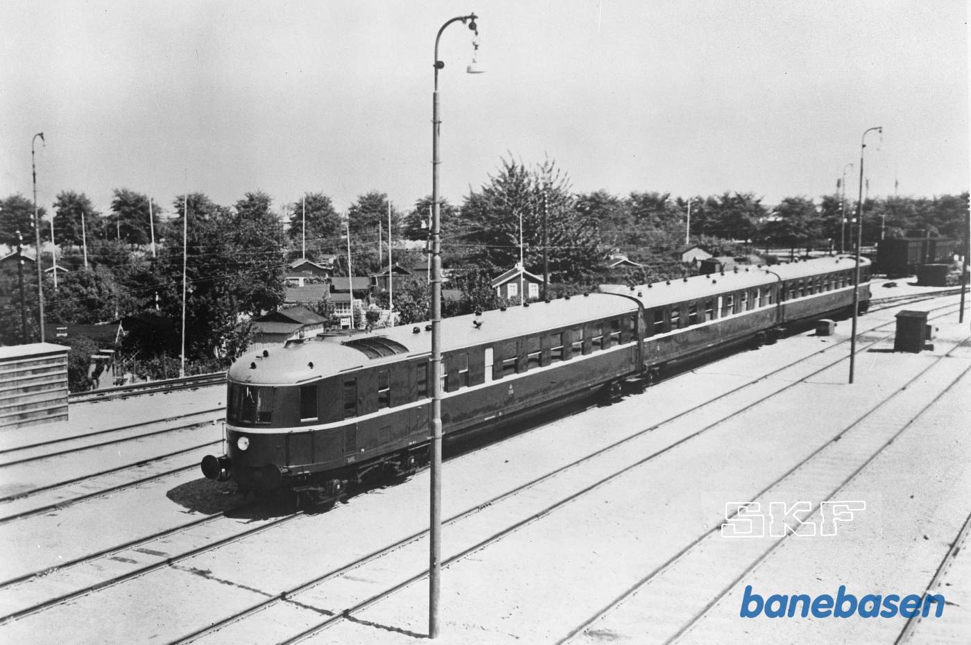 Reklame for SKF. 3.vogns lyntog