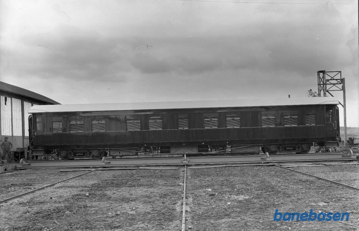 Reklame for SKF. Smalsporet personvogn