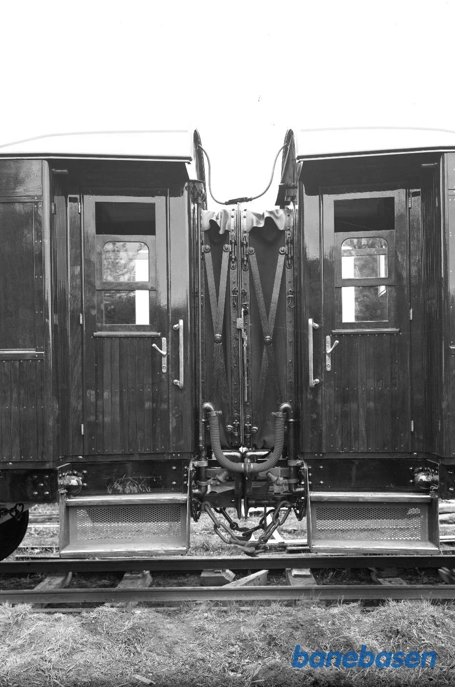 Reklame for SKF. Smalsporet personvogn. Detaljer