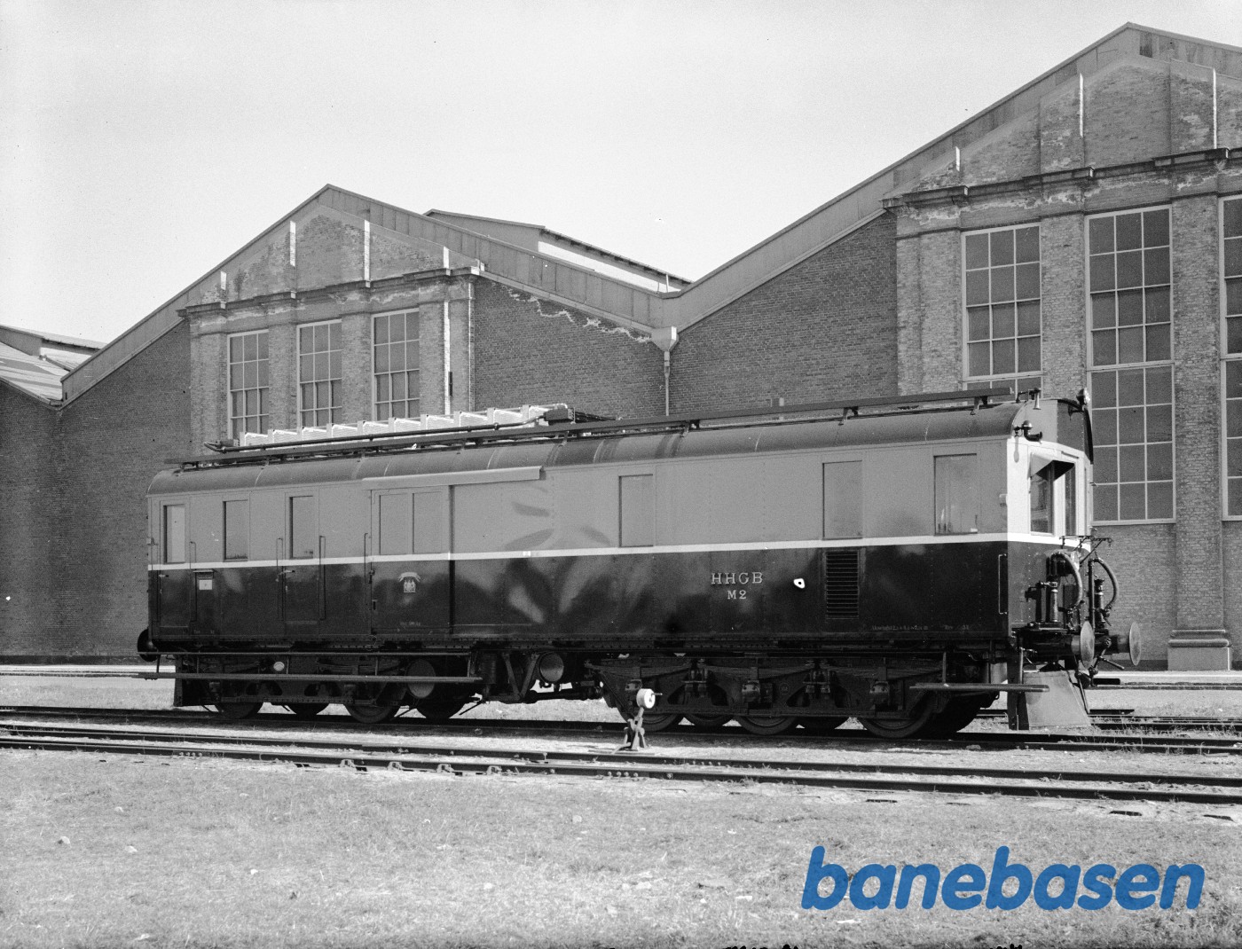 Leveringsfoto af HHGB M 2, som holder foran B&W Leveringsfoto af HHGB M 2, som holder foran B&W