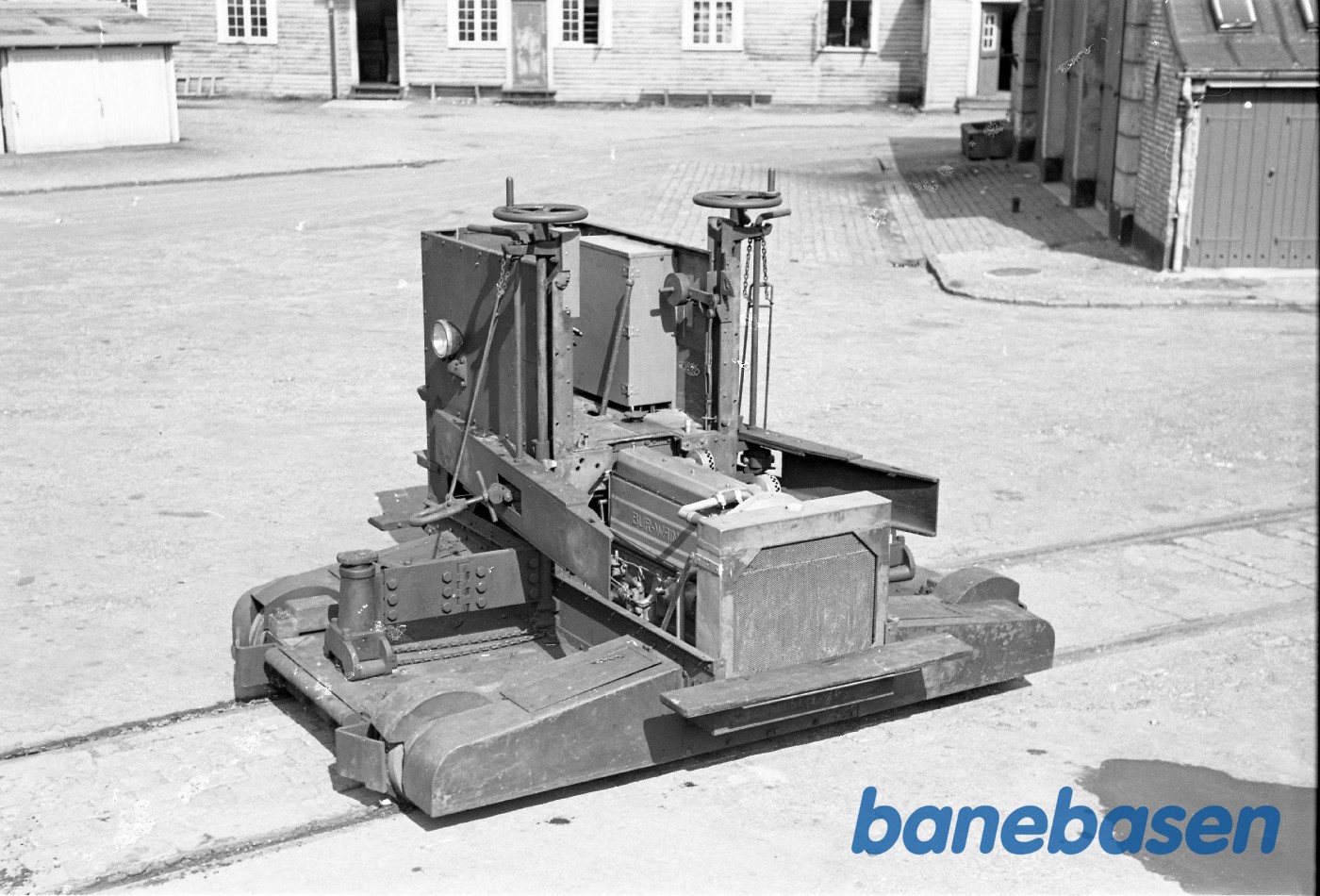 DSB traktor 52 ombygget med en BurWain-dieselmotor DSB traktor 52 ombygget med en BurWain-dieselmotor