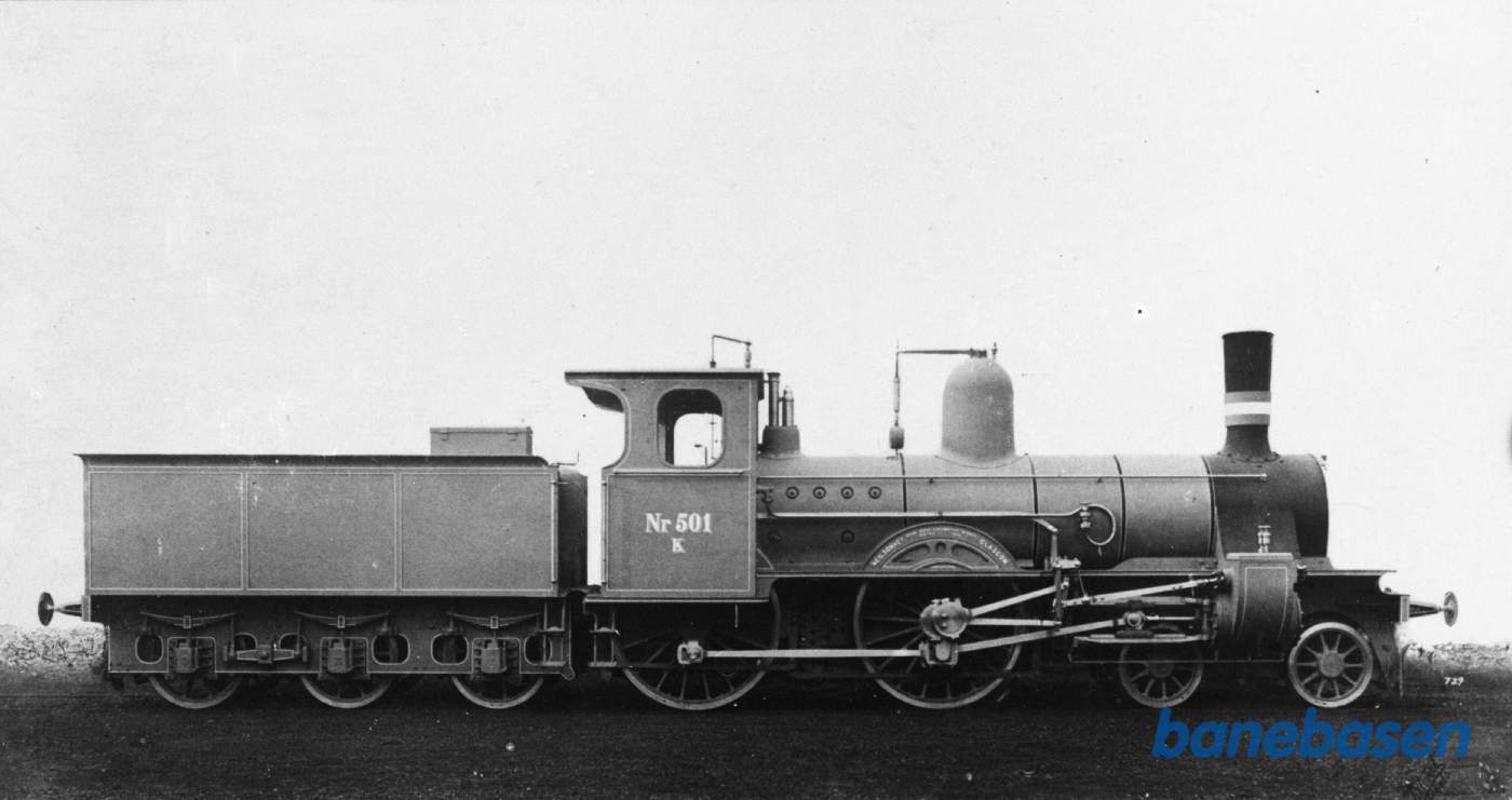 Fabriksfoto af damplokomotiv K 501 til DSB