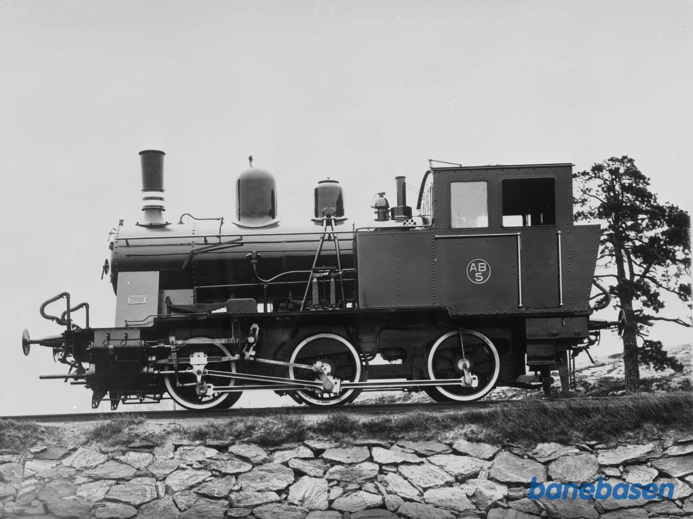 Fabriksfoto af damplokomotiv nr. 5 til Amagerbanen