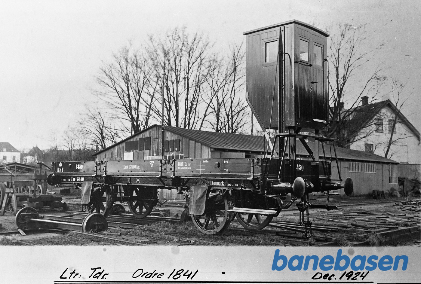 DSB lavsidet godsvogn med bremsehus DSB lavsidet godsvogn med bremsehus