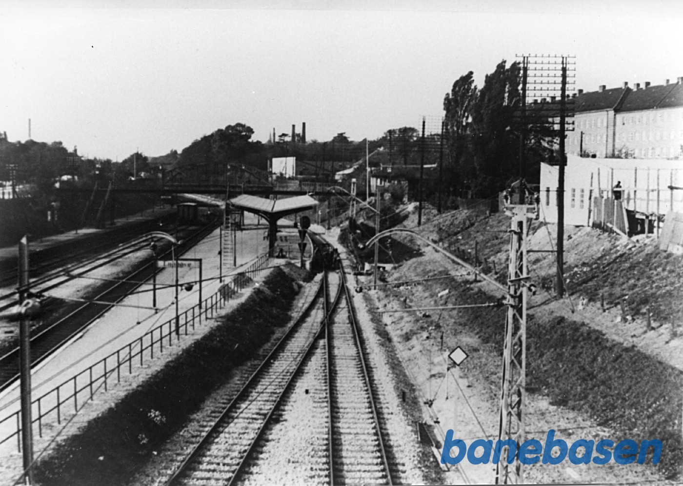 Udsigt over Enghave Station fra øst.Fra dobbeltspor til enkeltspor Udsigt over Enghave Station fra øst.Fra dobbeltspor til enkeltspor