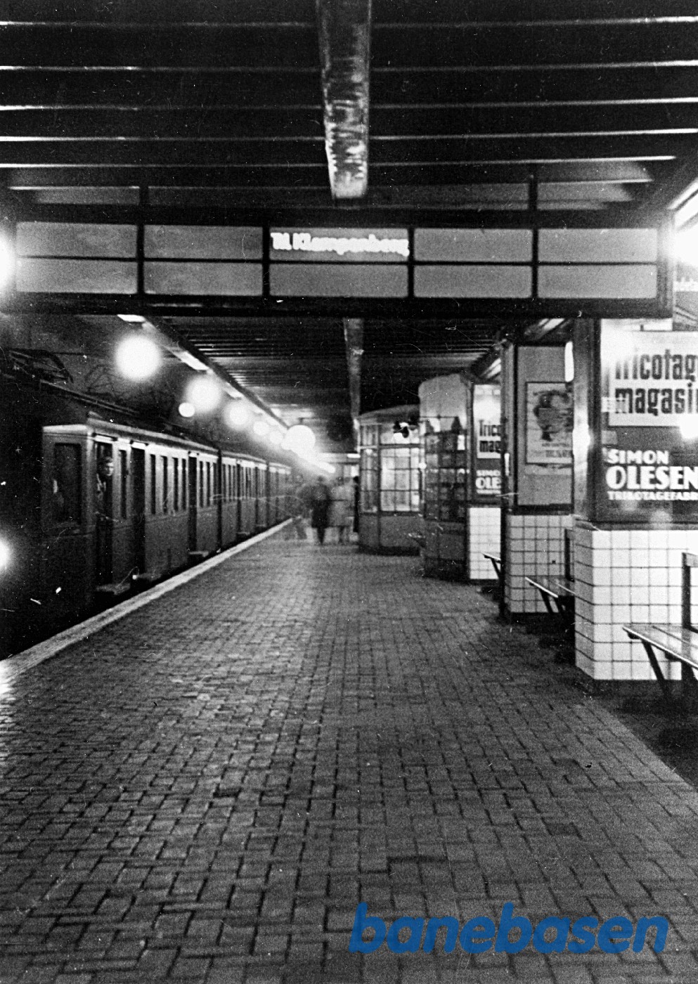 Nørreport - det elektriske togviserskilt fra ca. 1934 Nørreport - det elektriske togviserskilt fra ca. 1934
