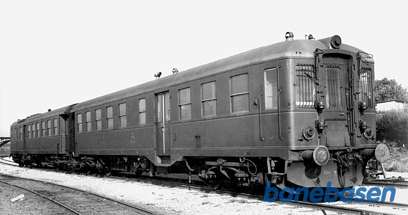 MK 675 / FK 676 med mørklægningslanterner MK 675 / FK 676 med mørklægningslanterner