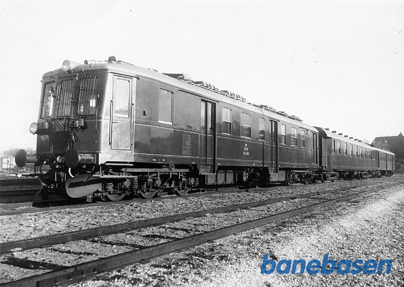 MO 290 lige før afsendelsen til prøvekørsler i Norge med en AC og MO 289 MO 290 lige før afsendelsen til prøvekørsler i Norge med en AC og MO 289