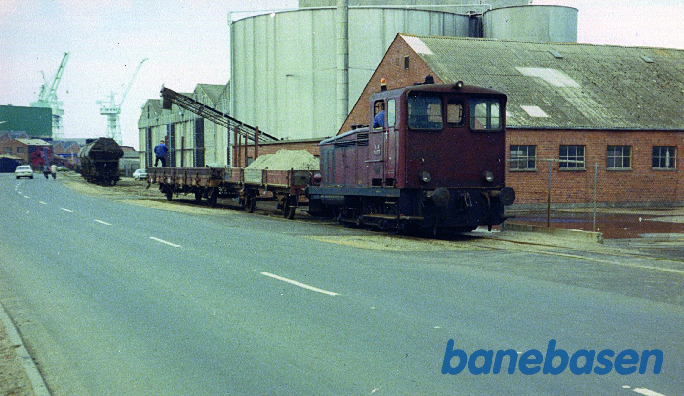 Rangering på sporet mod værftet Rangering på sporet mod værftet