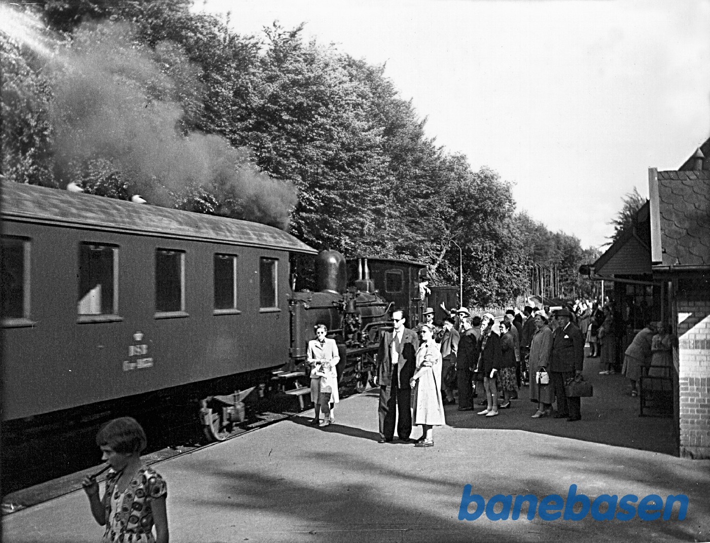 Baglænskørende G-maskine (for lang til at blive vendt). CYP-vognen er en tidl. KSB-vogn Baglænskørende G-maskine (for lang til at blive vendt). CYP-vognen er en tidl. KSB-vogn