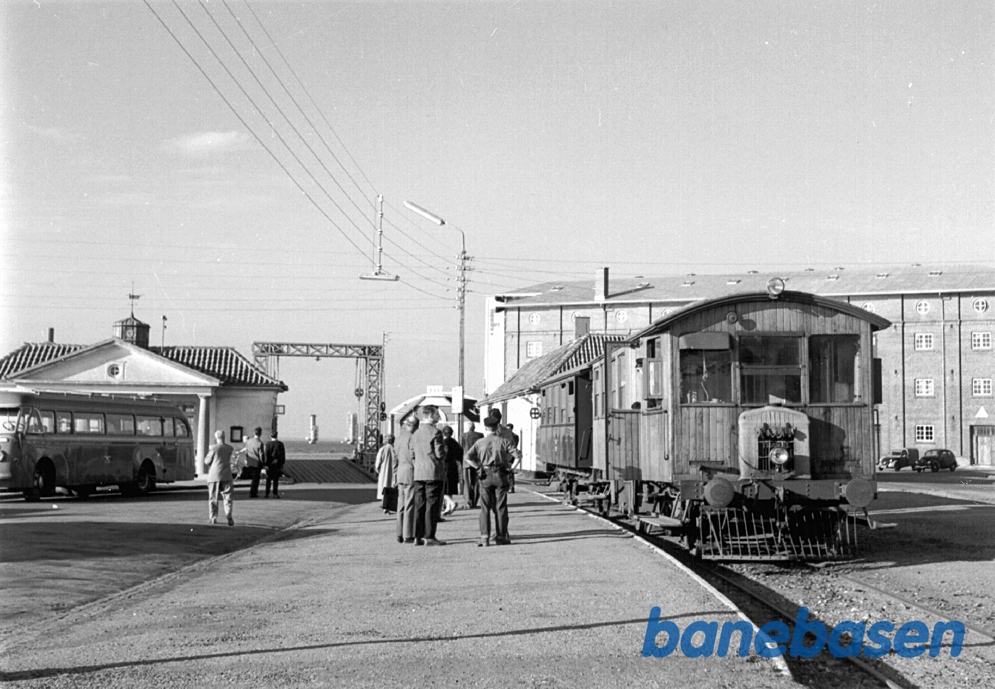 Motorvogn og C-vogn som udflugtstog Motorvogn og C-vogn som udflugtstog