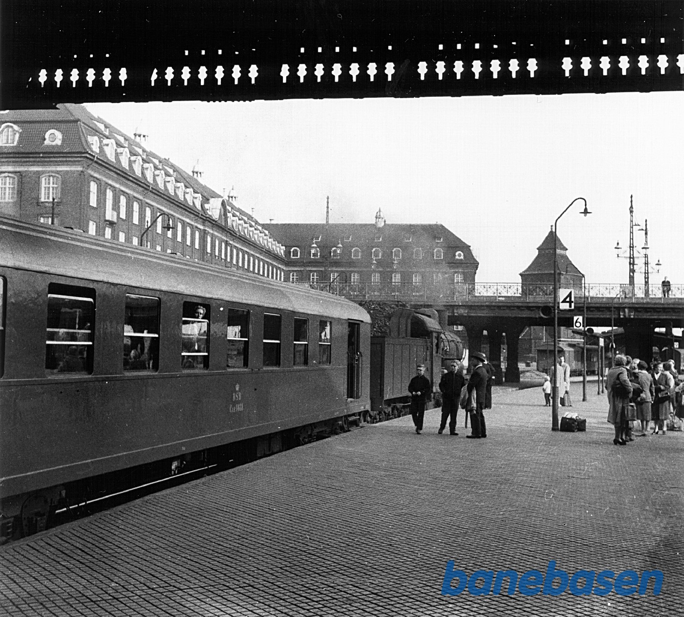 Supplerende il- eller eksprestog klar lørdag eftermiddag til afgang vestpå Supplerende il- eller eksprestog klar lørdag eftermiddag til afgang vestpå