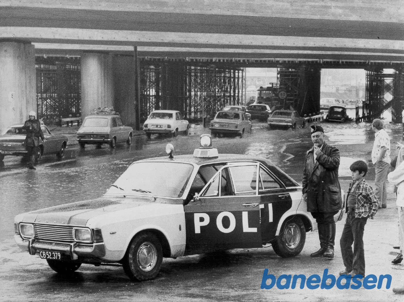 Høj vandstand under viadukten for Lyngbyvej Høj vandstand under viadukten for Lyngbyvej