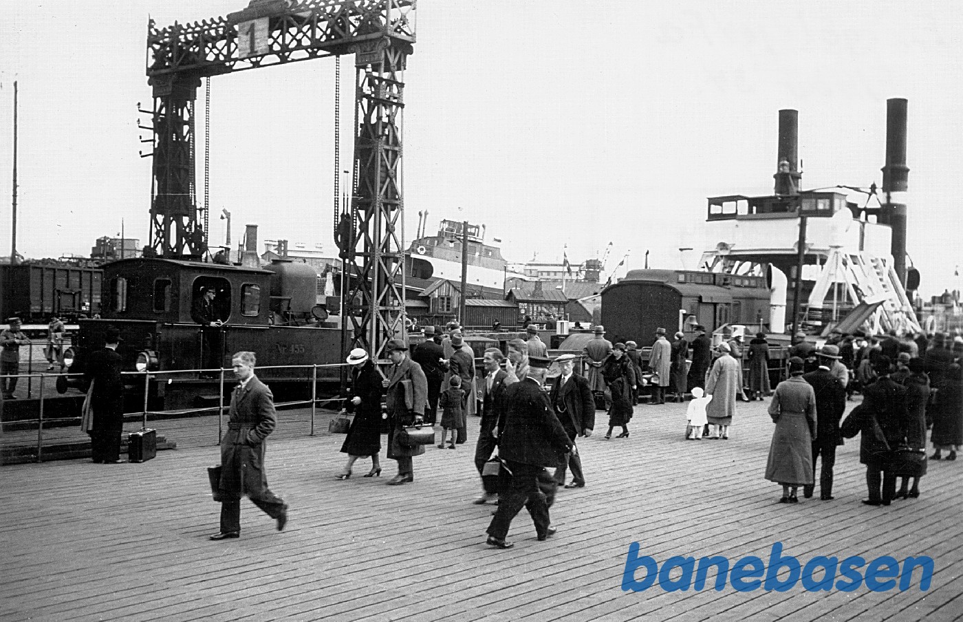 Rejsende og rangering ved færgen Rejsende og rangering ved færgen