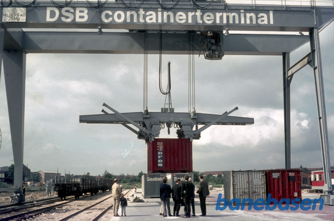 Containerterminalens store kran Containerterminalens store kran