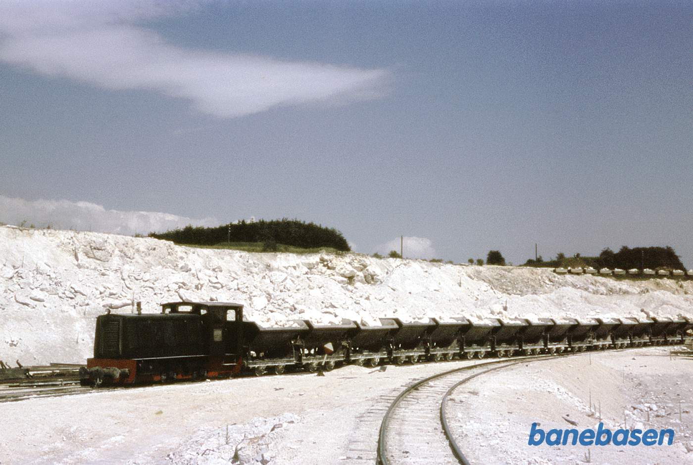 Schöma-lokomotiv i kalkbruddet