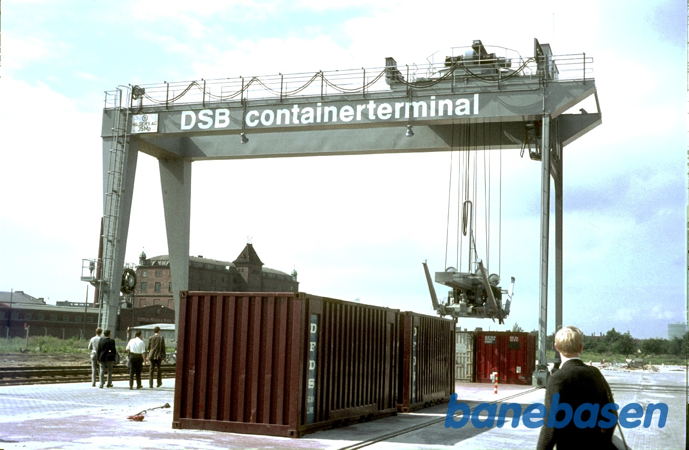 Containerterminalen i Københavns Sydhavn Containerterminalen i Københavns Sydhavn