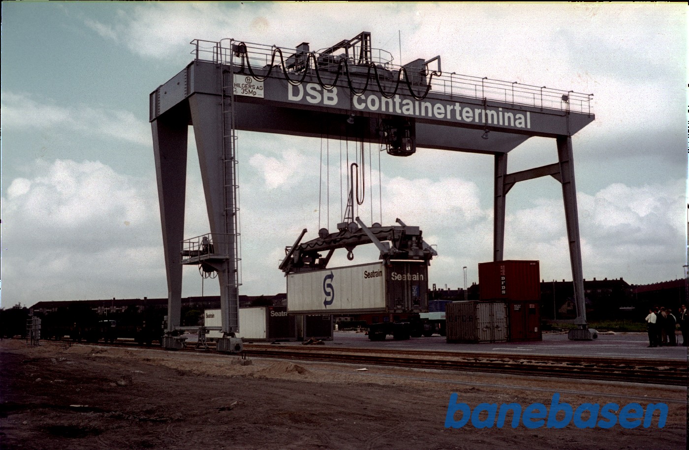 Containerterminalen i Københavns Sydhavn Containerterminalen i Københavns Sydhavn