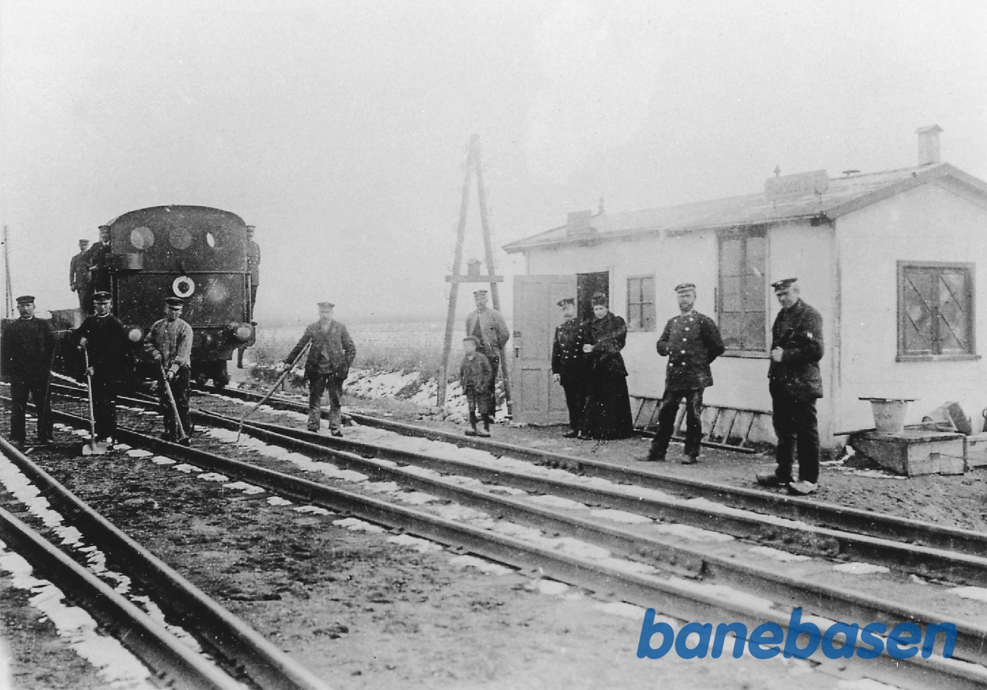 Lokomotivet "Hyttefadet" ved den midlertidige forgreningsstation Lokomotivet "Hyttefadet" ved den midlertidige forgreningsstation