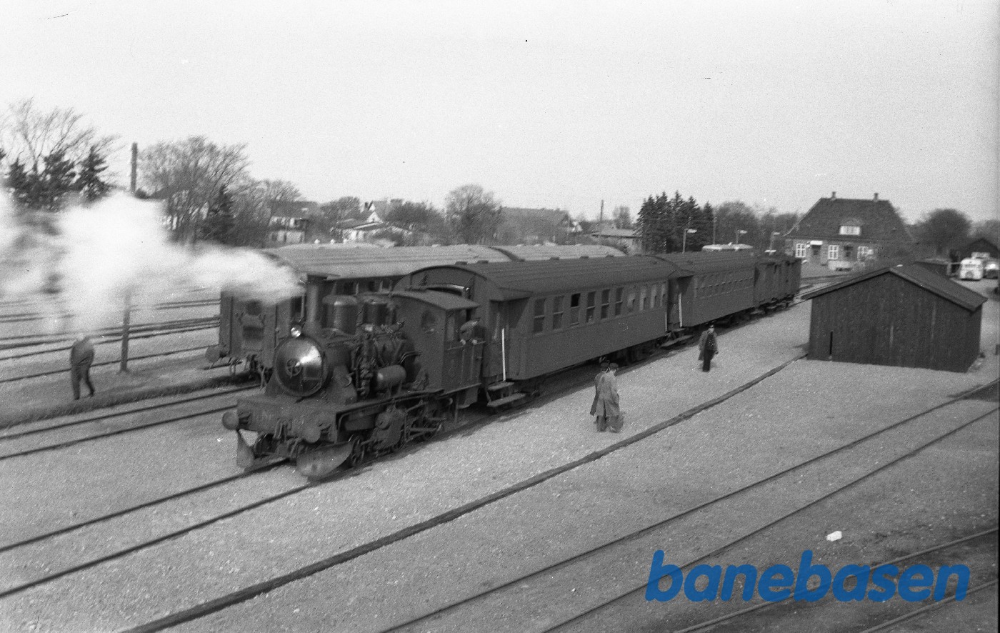 Damploko 5 + 2 DSB CL-vogne + rejsegodsvogne Damploko 5 + 2 DSB CL-vogne + rejsegodsvogne