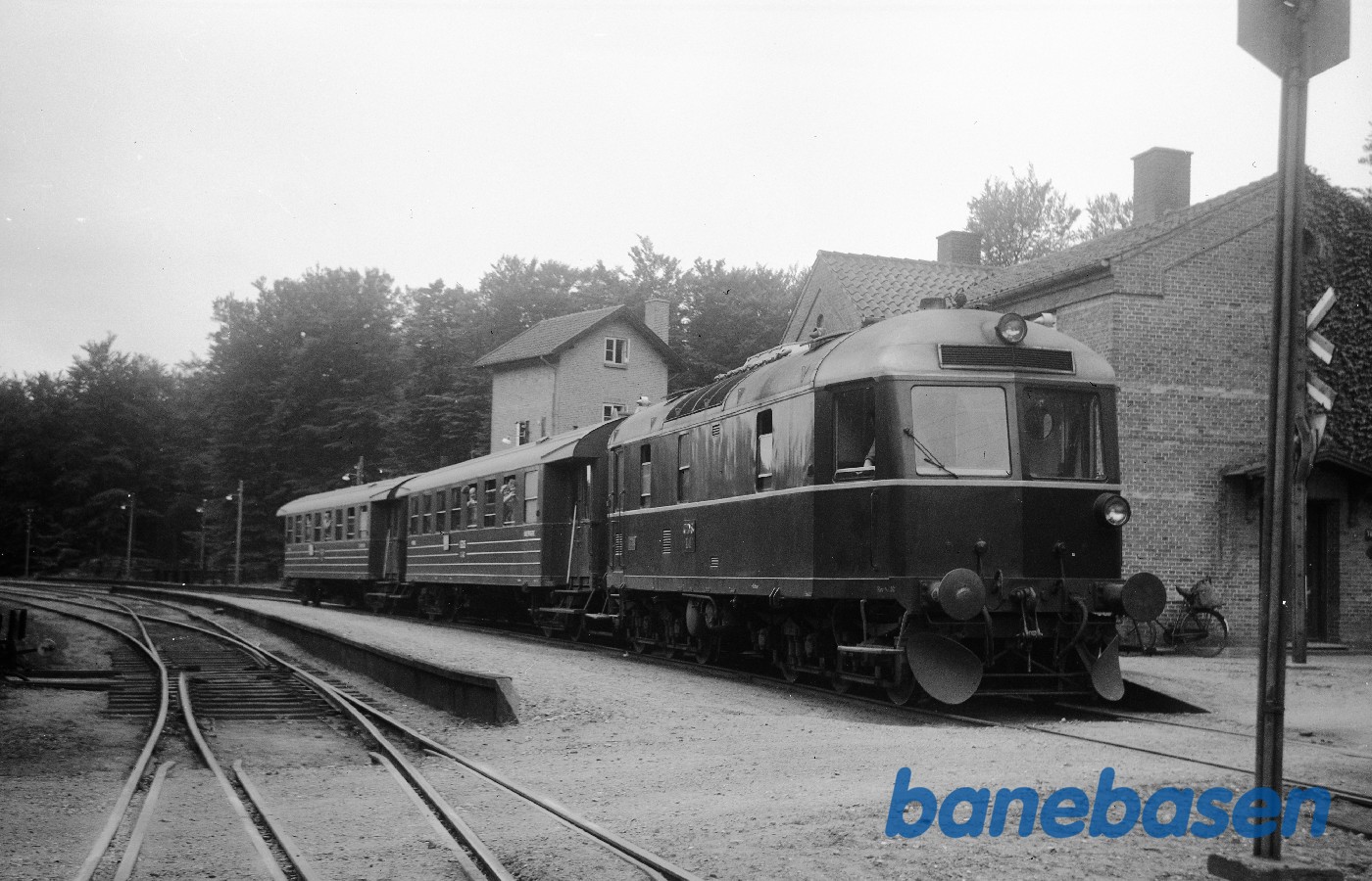 L 1 + C 42 + C 41 L 1 + C 42 + C 41