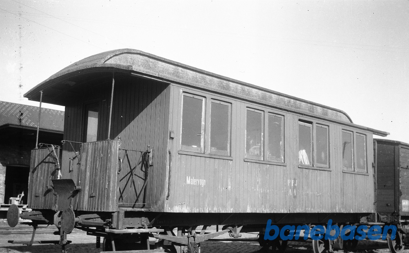 Personvogn ombygget til malervogn Personvogn ombygget til malervogn