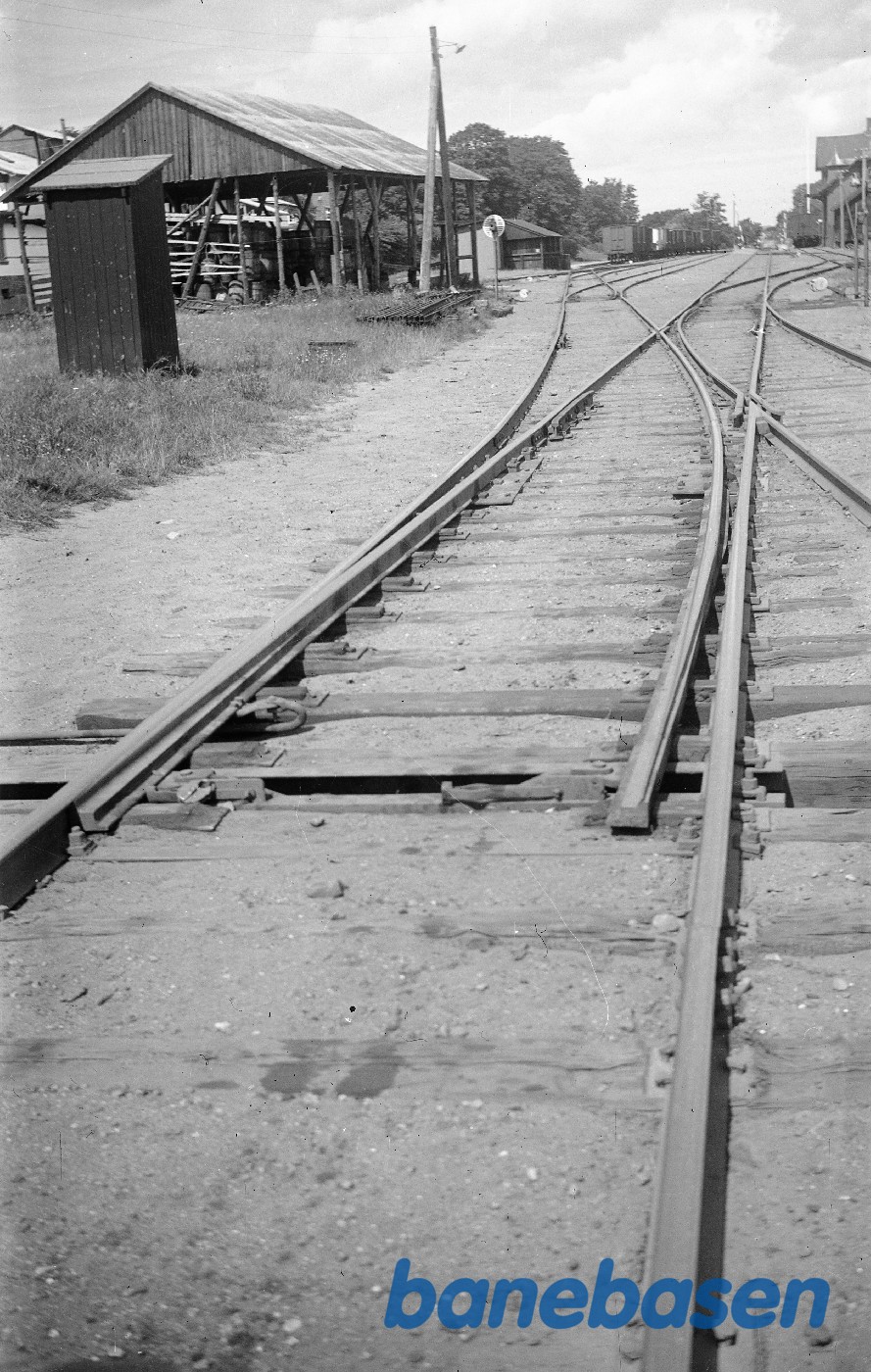 Sæby station, indkørsel fra Ålborg Sæby station, indkørsel fra Ålborg