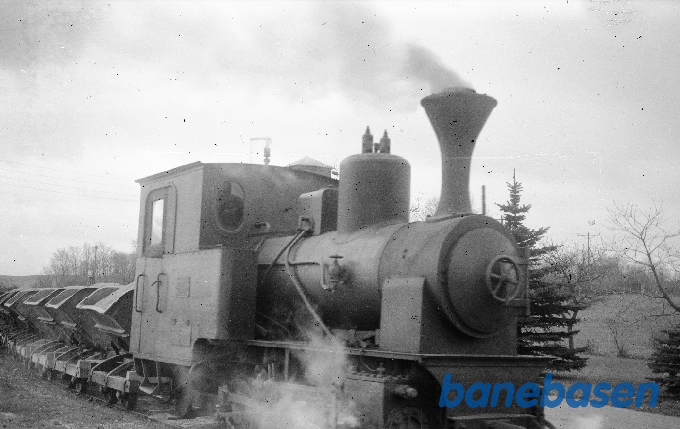 Damplokomotiv, Orenstein & Koppel 9791/1921, med tog Damplokomotiv, Orenstein & Koppel 9791/1921, med tog