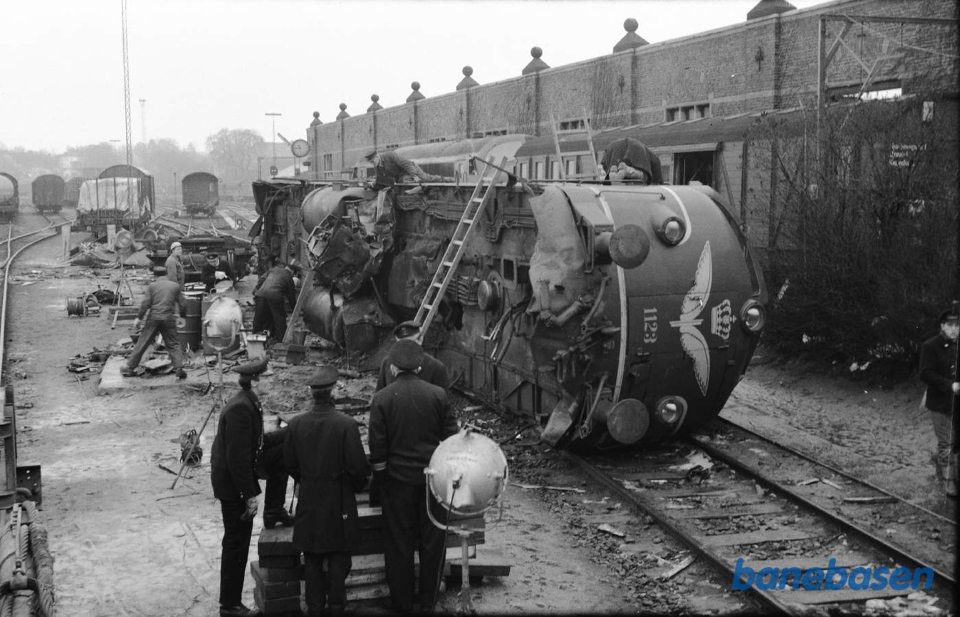 MY 1123 væltet efter afsporing MY 1123 væltet efter afsporing