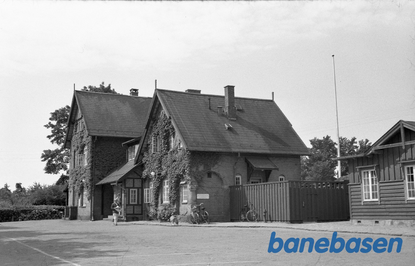 Espergærde station, gadeside Espergærde station, gadeside