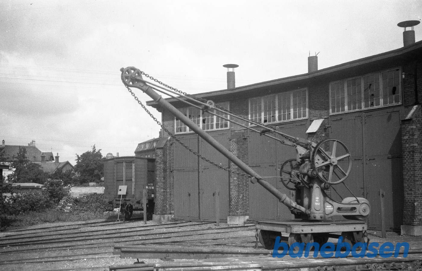 Tidl. SFJ-remise for Ringe-Nyborg banen, i forgr. 2 tons skinnegående kran Tidl. SFJ-remise for Ringe-Nyborg banen, i forgr. 2 tons skinnegående kran