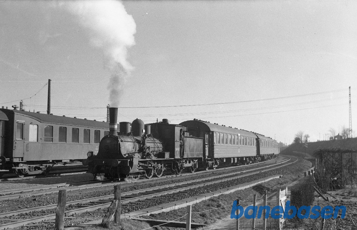 G 611 rangerer med SJ-vogne G 611 rangerer med SJ-vogne